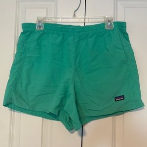 Green Patagonia women’s baggies size M
